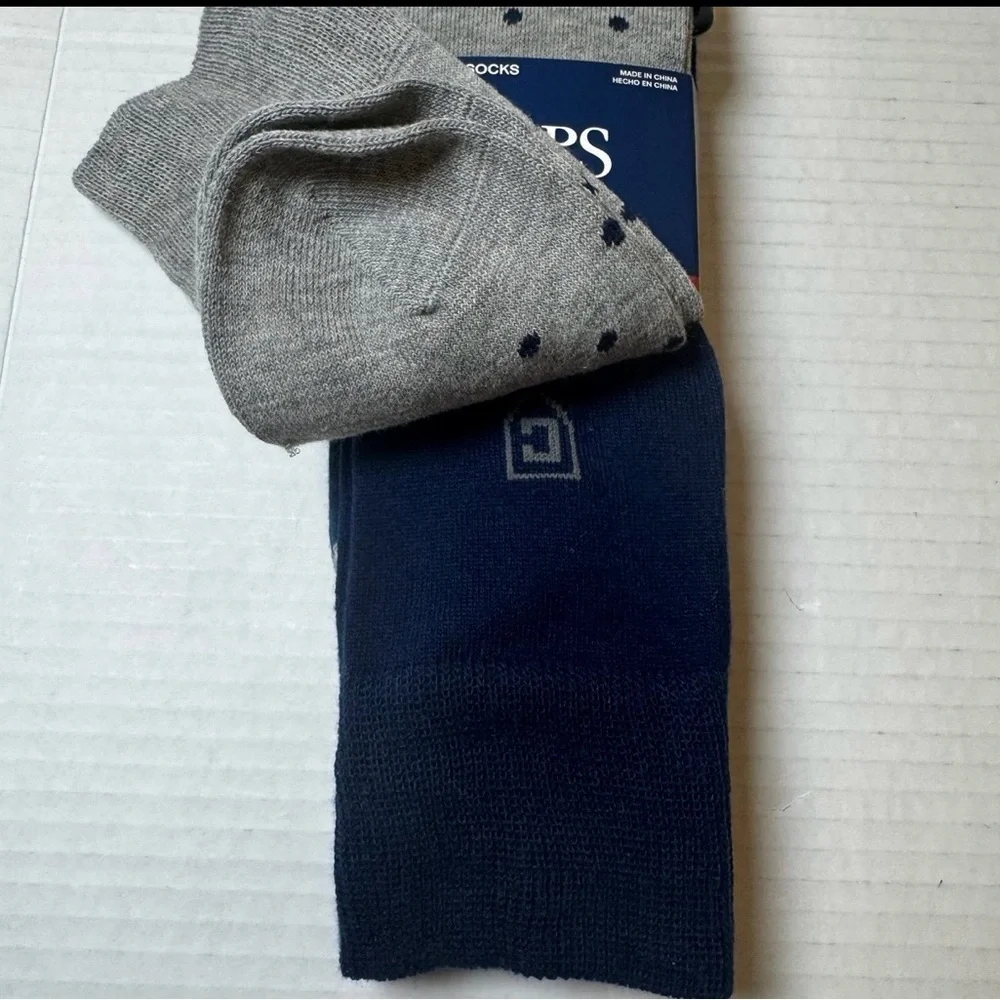 Chaps Classic Dress Dot Crew Socks & Chaps Classic Dress Ribbed Crew Socks 3pk